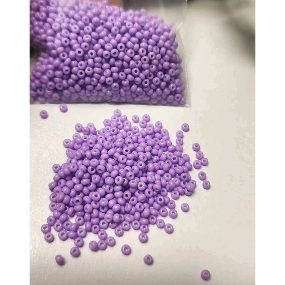 Czech 10/0 Preciosa Dyed Purple Rocaille Glass Seed Beads. 15 Gr.
